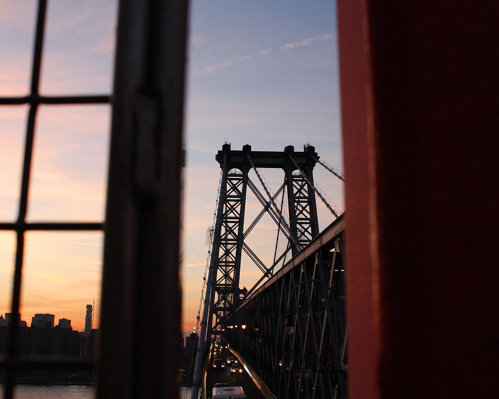 Williamsburg Bridge, New York, United States (Unsplash)